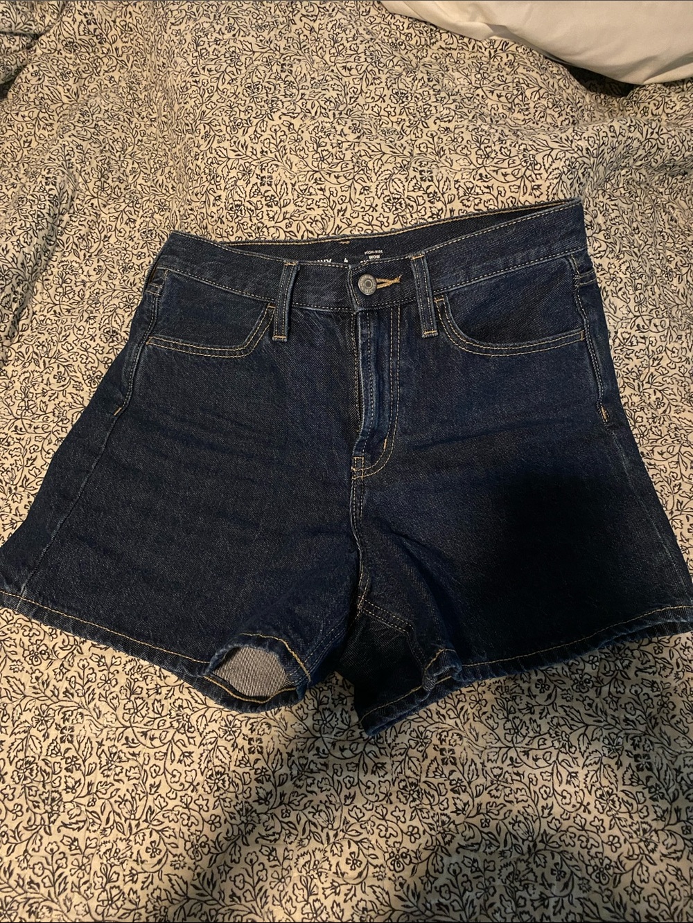 Old Navy Wow Baggy High-Rise Shorts denim
